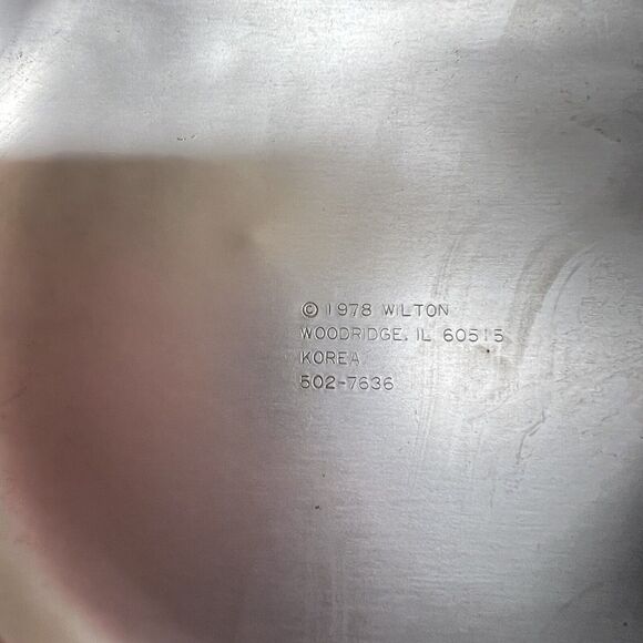 Lot Of 2 Vintage Wilton Dog Aluminum Cake Pan 1987 & Double Heart Cake Pan 1979 - Picture 12 of 12